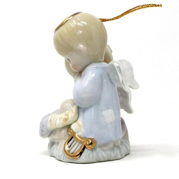 Precious Moments Christmas ornament - Picture 4 of 10
